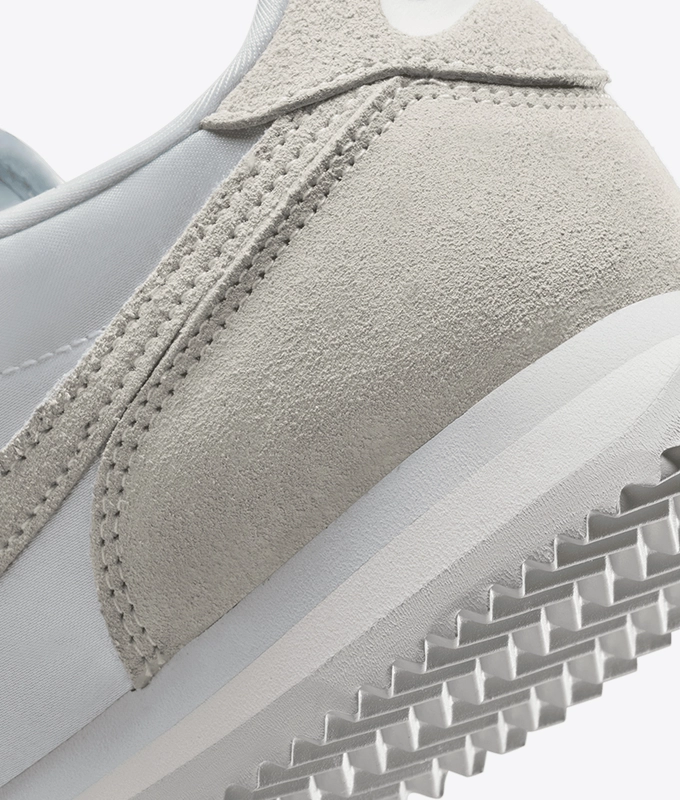 W Cortez