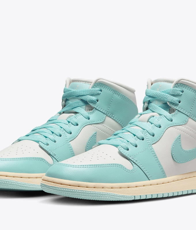 Air Jordan 1 Mid