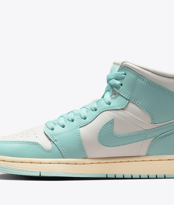 Air Jordan 1 Mid