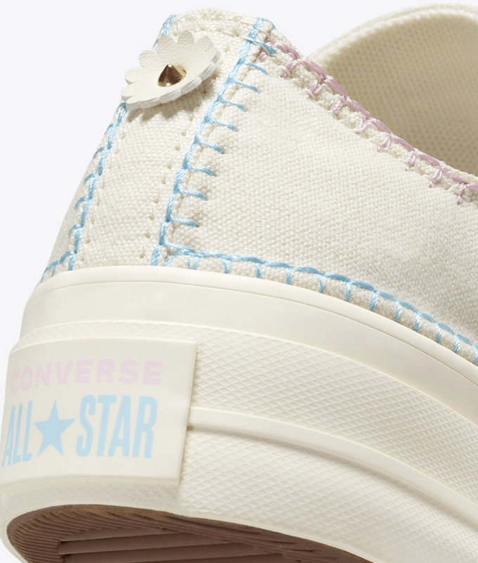 Chuck Taylor All Star Lift Ox