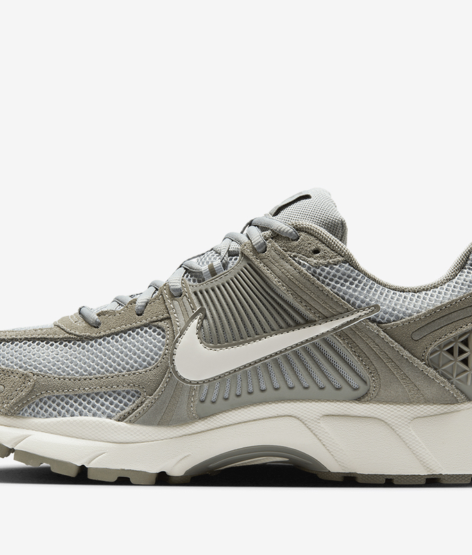 Zoom Vomero 5