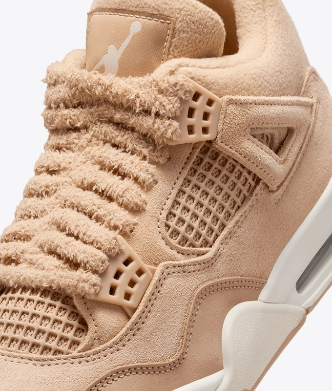AIR JORDAN 4 RETRO