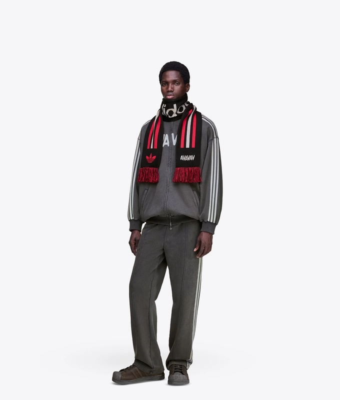 X AVAVAV FAN SCARF