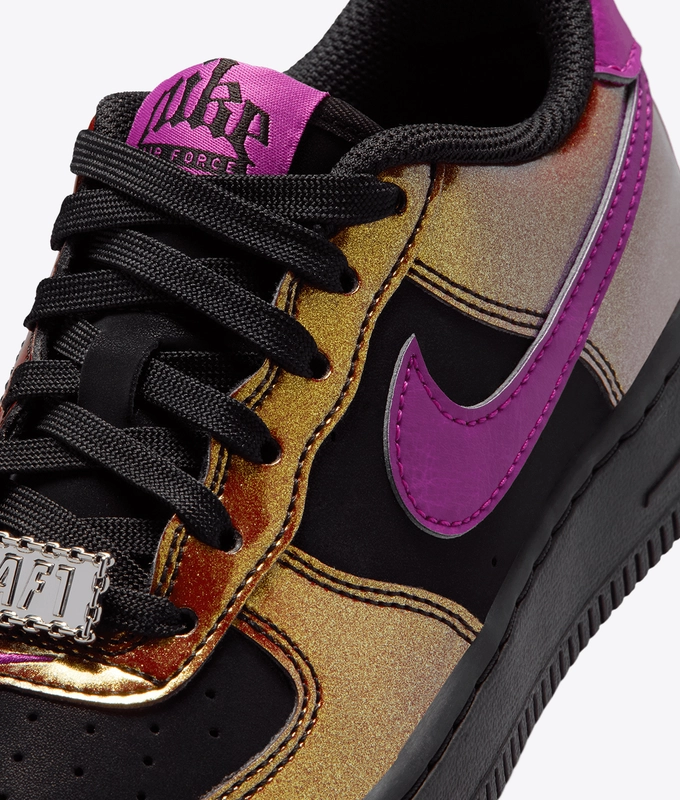 AIR FORCE 1 LV8 4