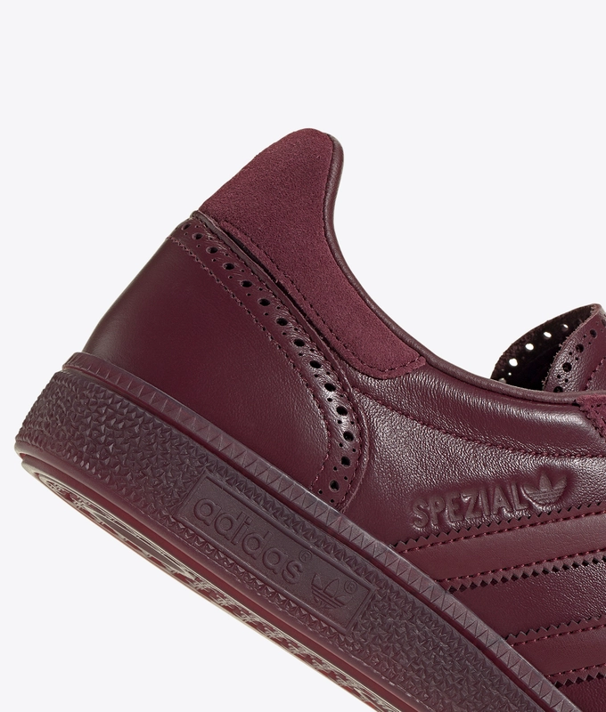 HANDBALL SPEZIAL