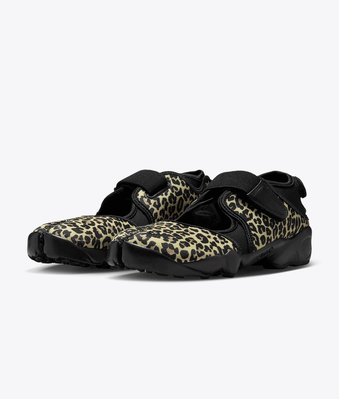 AIR RIFT