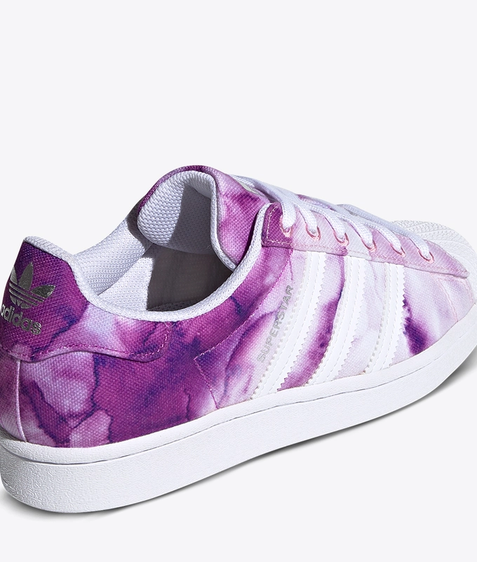 Superstar W