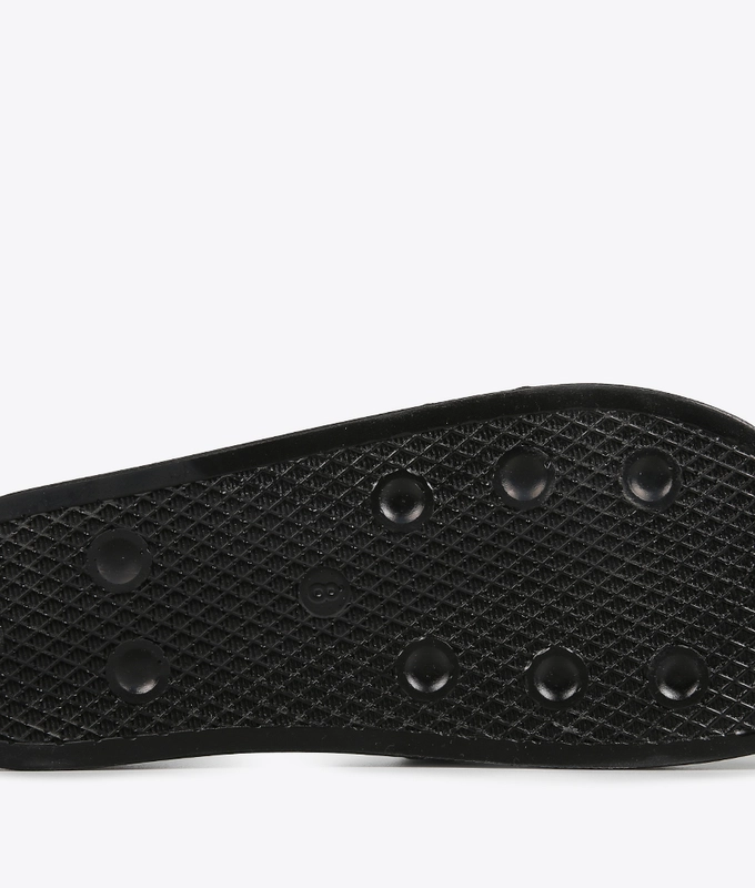 Adilette