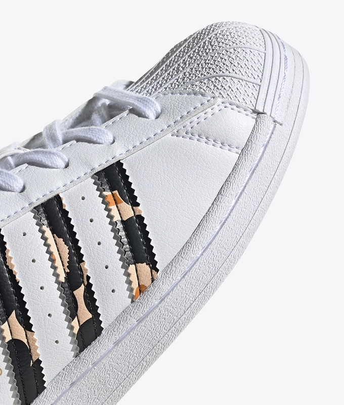 Superstar W