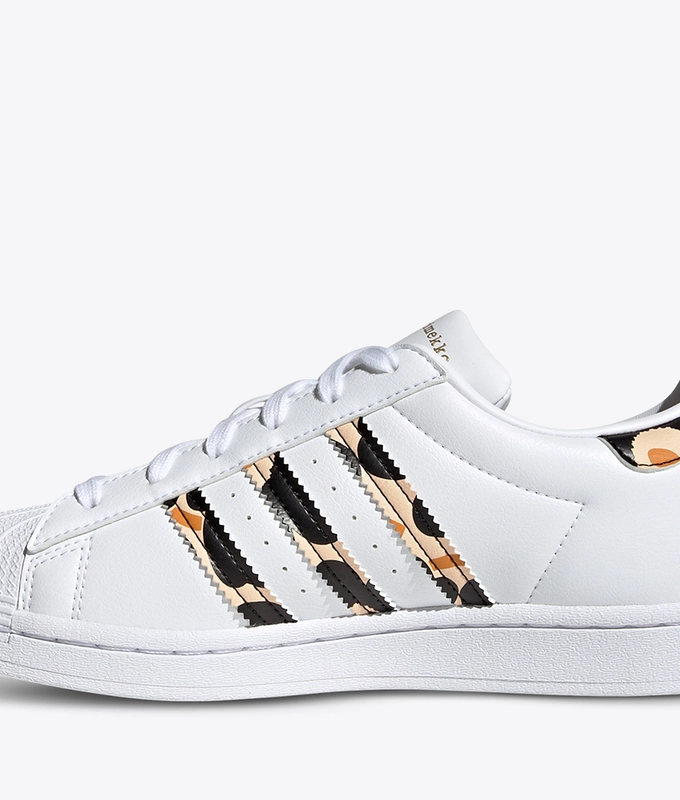 Superstar W